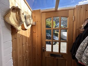 Photo 17- click for photo gallery